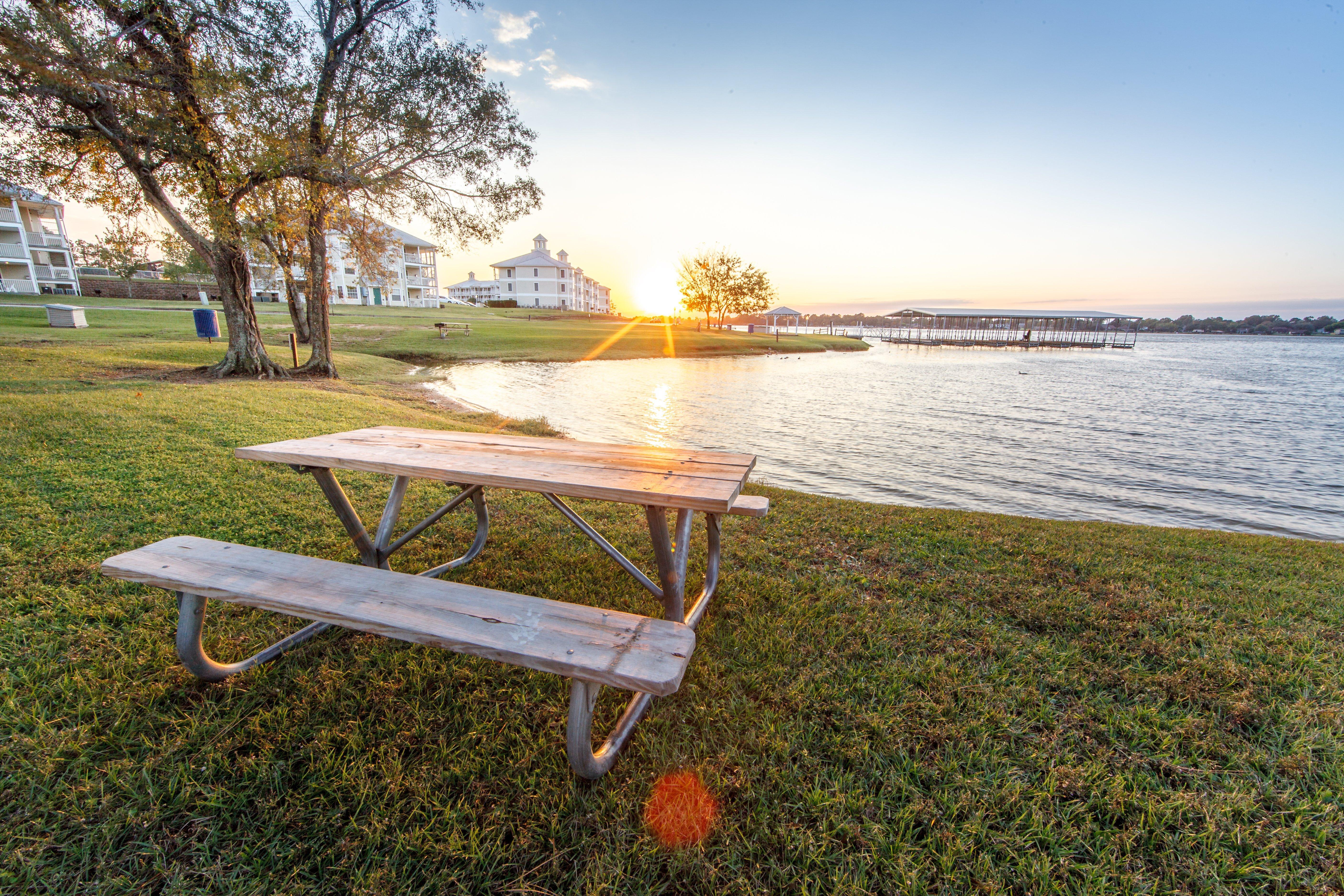 Holiday Inn Club Vacations Piney Shores Resort At Lake Conroe Exterior foto